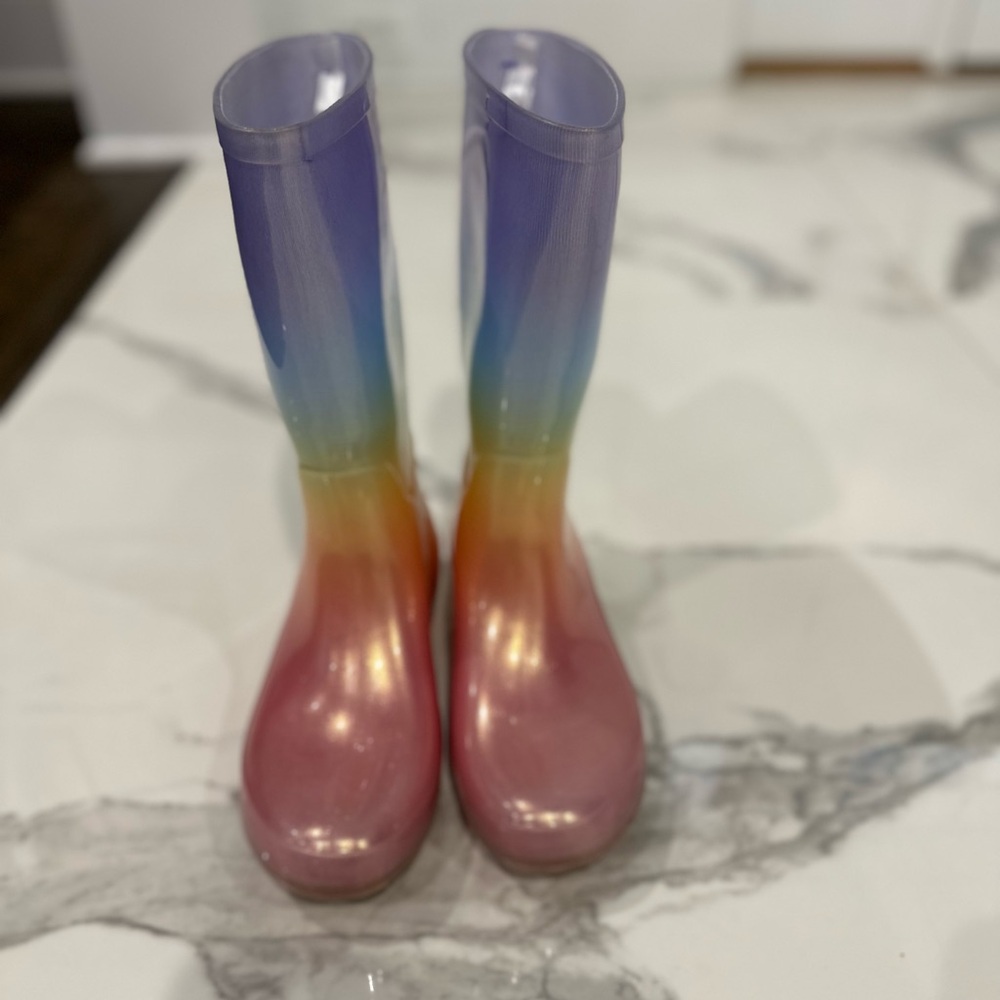 Cat & Jack kids Ombre Rainboots size 4 (big kid)